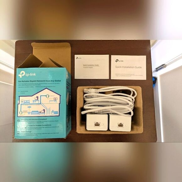 NWOT TP-Link AV1000 Passthrough Powerline Starter Kit - Picture 7 of 7